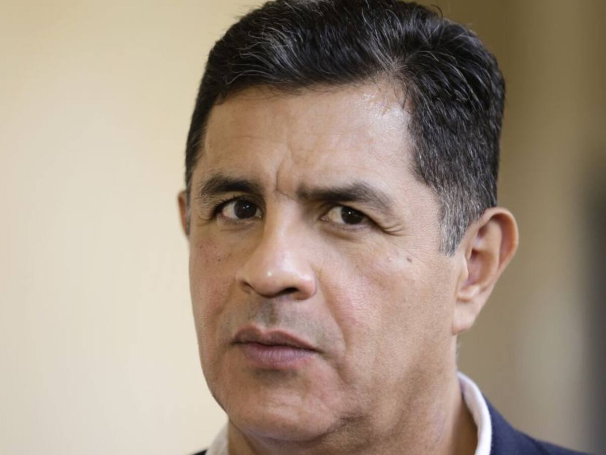 “Tener a alguien vacunado es reducir ocupación en la UCI”: Jorge I. Ospina