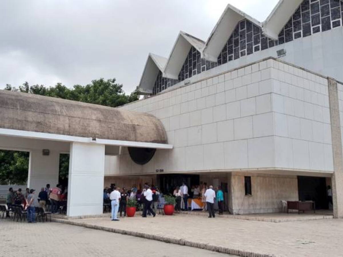 Banrepública asumió manejo del Teatro Amira de la Rosa