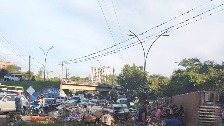 Oyentes reportaron trancón en autopista de Bucaramanga