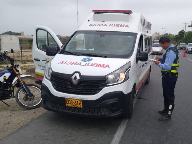 Inmovilizan ambulancia por no tener seguro obligatorio en Cartagena