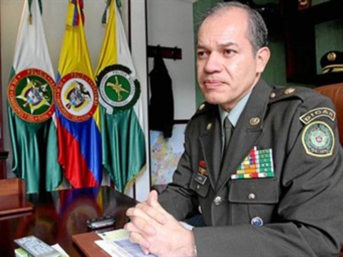 Fiscalía investigará denuncias por presuntas ‘autocondecoraciones’ al general León Riaño