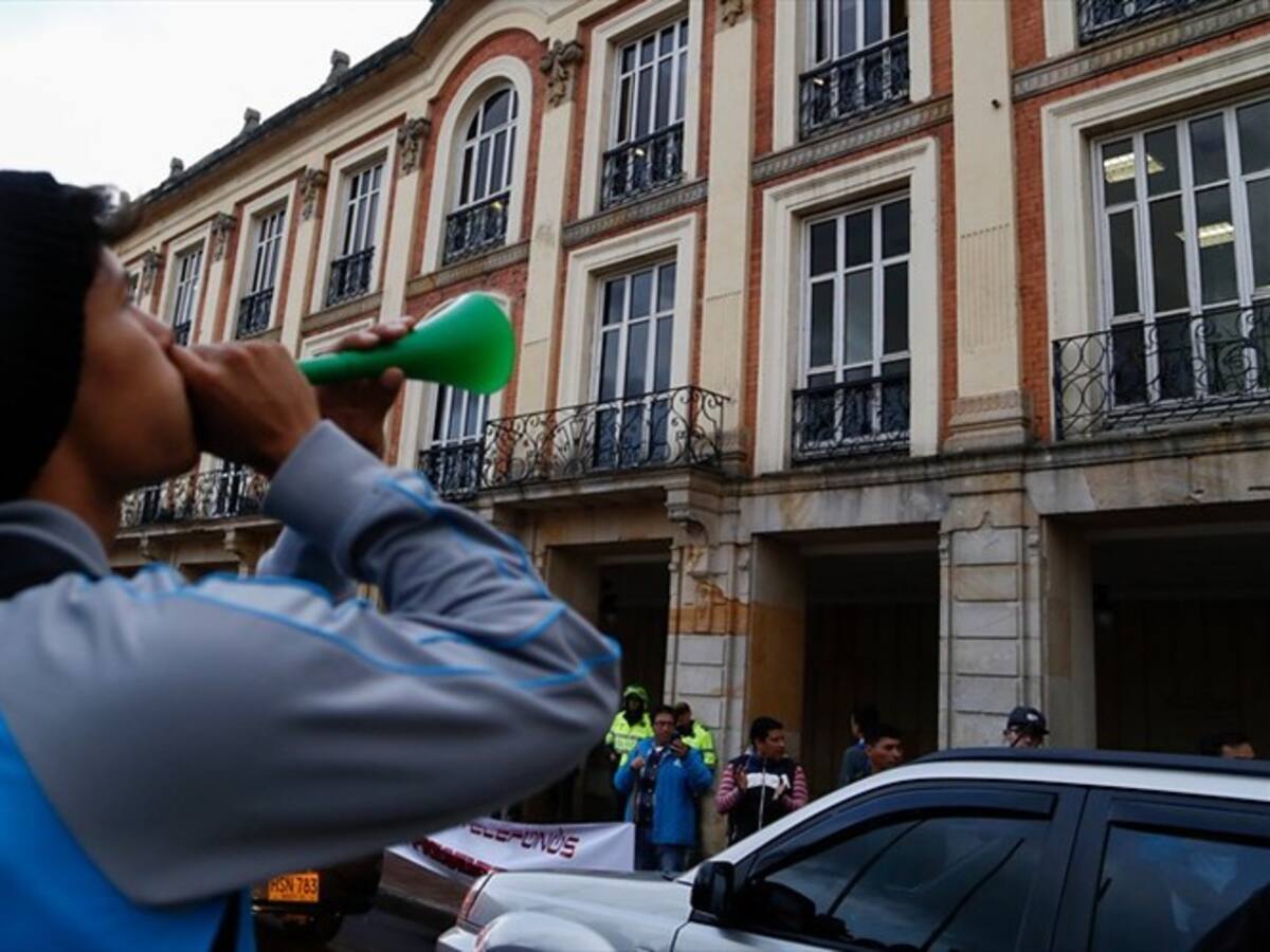 Administración Peñalosa responde por salida de 500 funcionarios