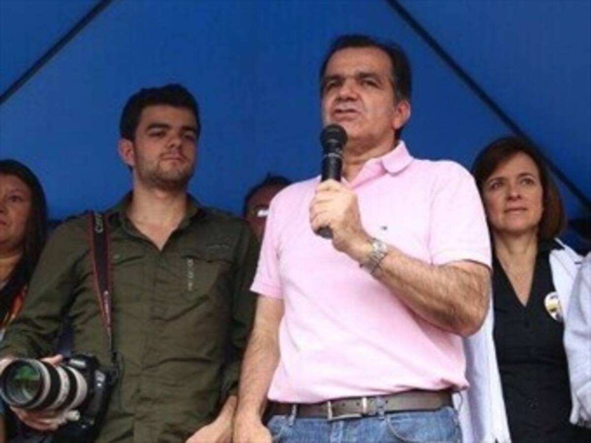 David Zuluaga pide trato igualitario en la Fiscalía
