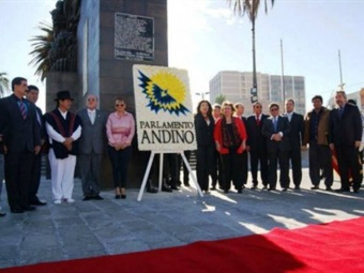 Con mensaje de urgencia Gobierno busca acabar Parlamento Andino