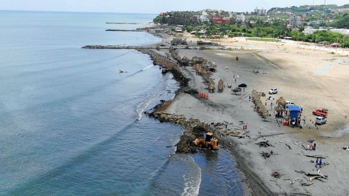 Imponen comparendo a pareja por realizar actos obscenos en playa de Puerto Colombia: esto se sabe