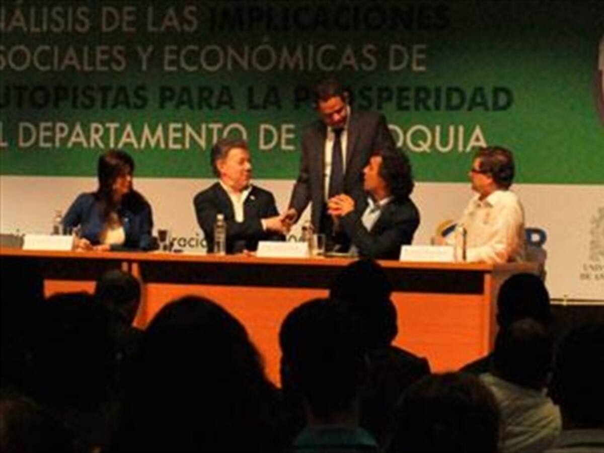 Gobierno Nacional garantiza recursos para el Túnel del Toyo en Antioquia