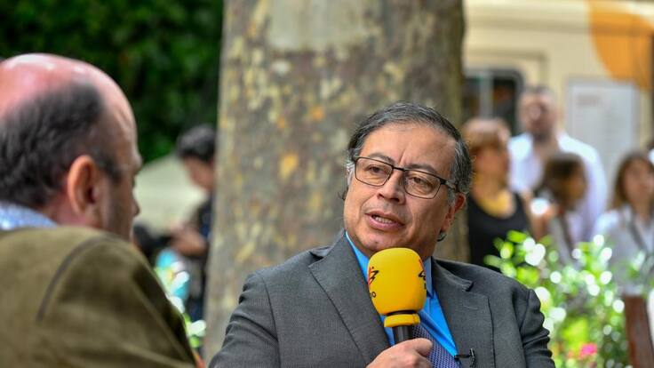 Gustavo Petro hace un balance del “balconazo” y de su visita a España