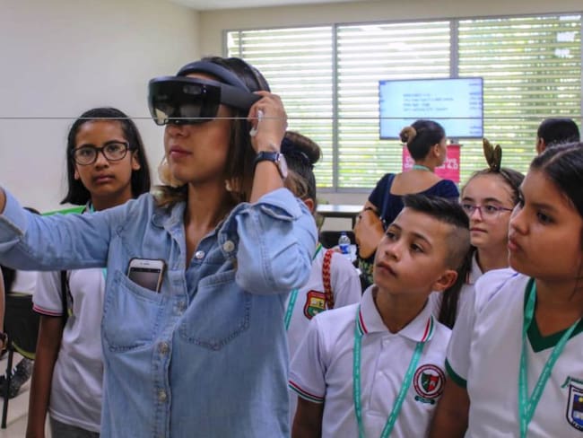 Niños de Bolívar participan en encuentro de ciencia