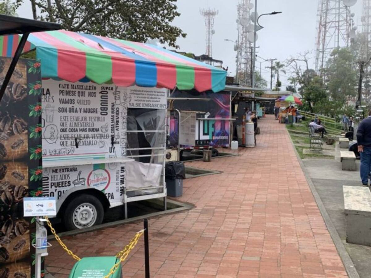 Fallo ordena a la Alcaldía retirar puestos de comercio en mirador de Chipre