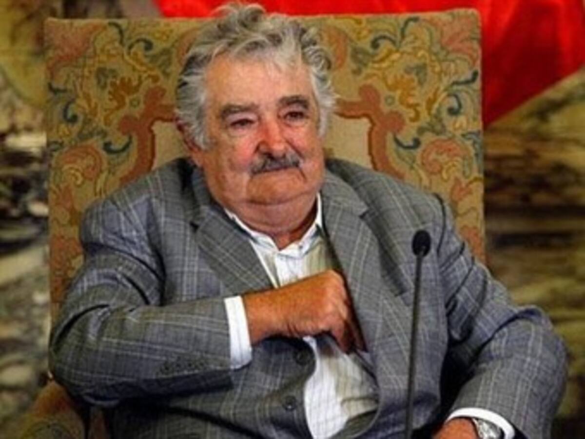 Presidente de Uruguay piensa adoptar 40 niños y jóvenes pobres