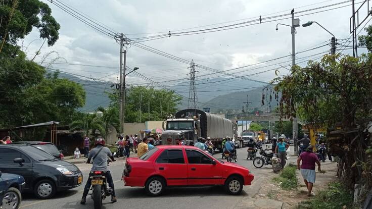 "Controles contra el transporte informal seguirán": Directora de tránsito
