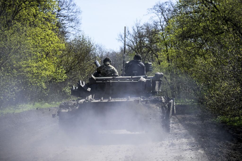 AVDIIVKA, UKRAINE - APRIL 17: Ukrainian soldiers are seen on a tank while the Russia-Ukraine war continues near Avdiivka frontline in Donetsk Oblast, Ukraine on April 17, 2023. (Photo by Muhammed Enes Yildirim/Anadolu Agency via Getty Images)