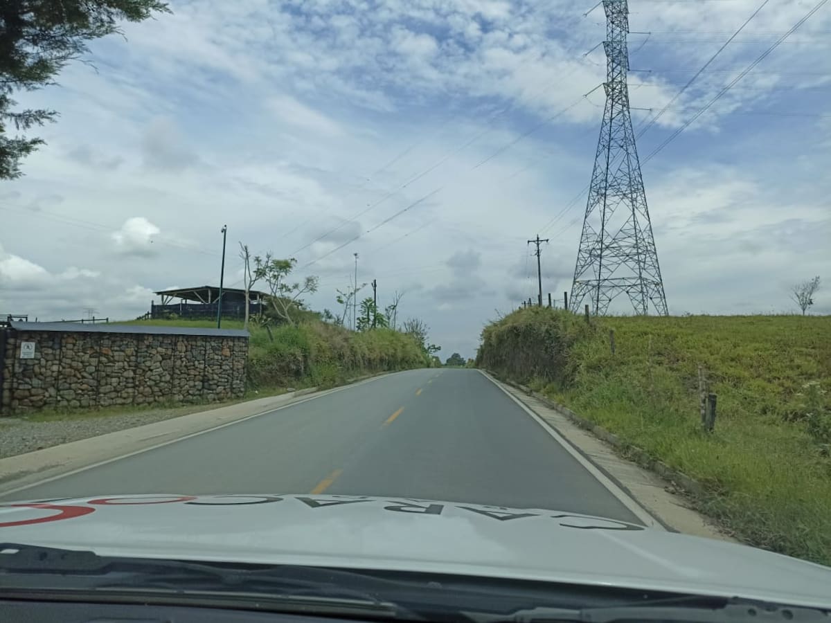 En un 88% avanza obra vial Circasia - Montenegro, falta intervención del punto crítico