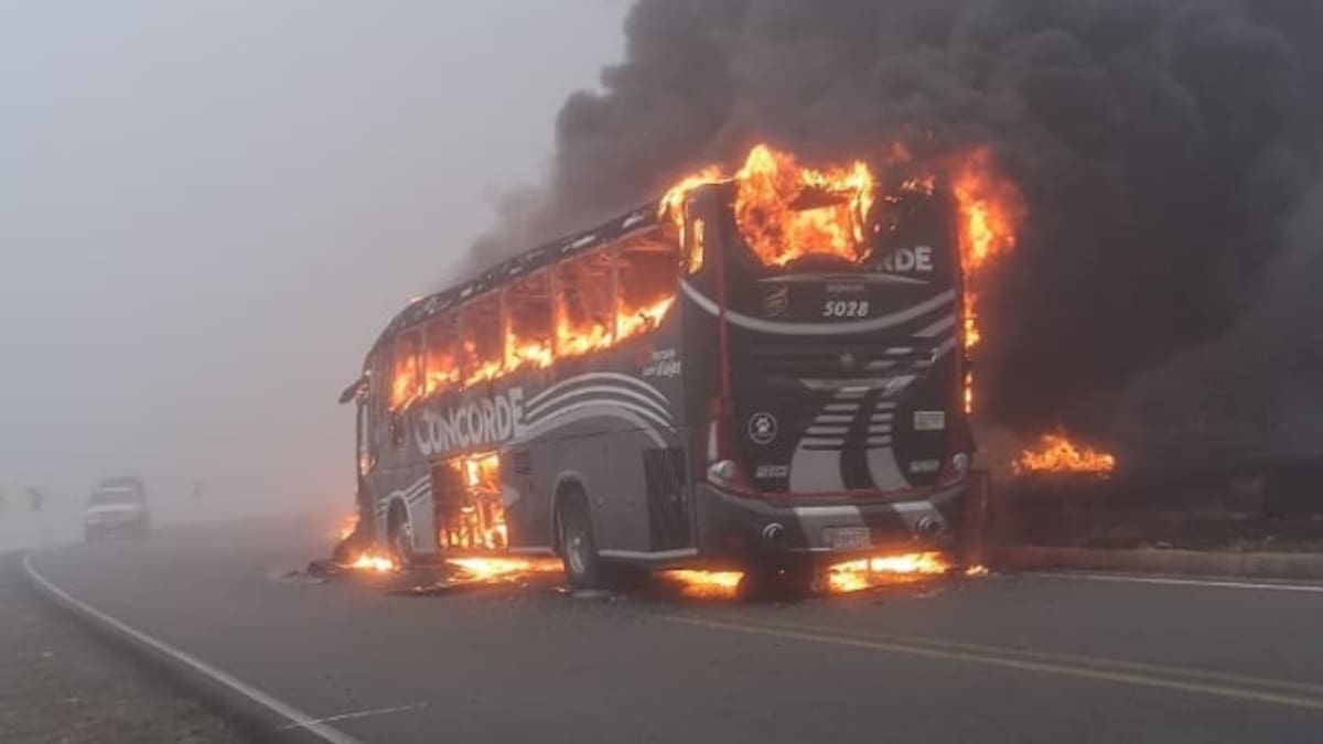 ELN sería el responsable de incinerar un bus en El Cerrito, Santander