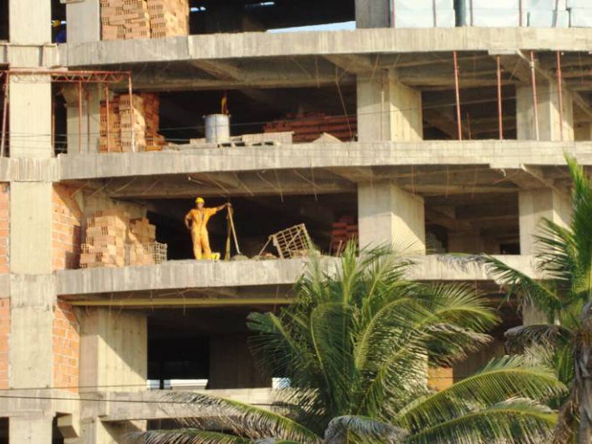 Costos adicionales por Ley de Vivienda Segura podrían afectar proyectos de interés Social