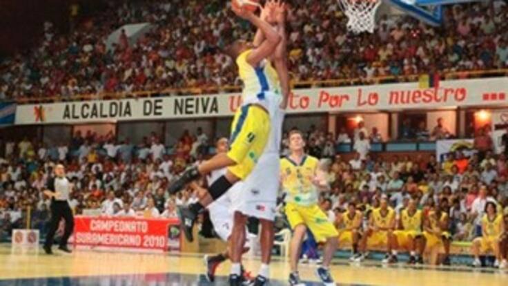 Colombia superó en extra tiempo a Venezuela y es líder del Sudamericano de Baloncesto