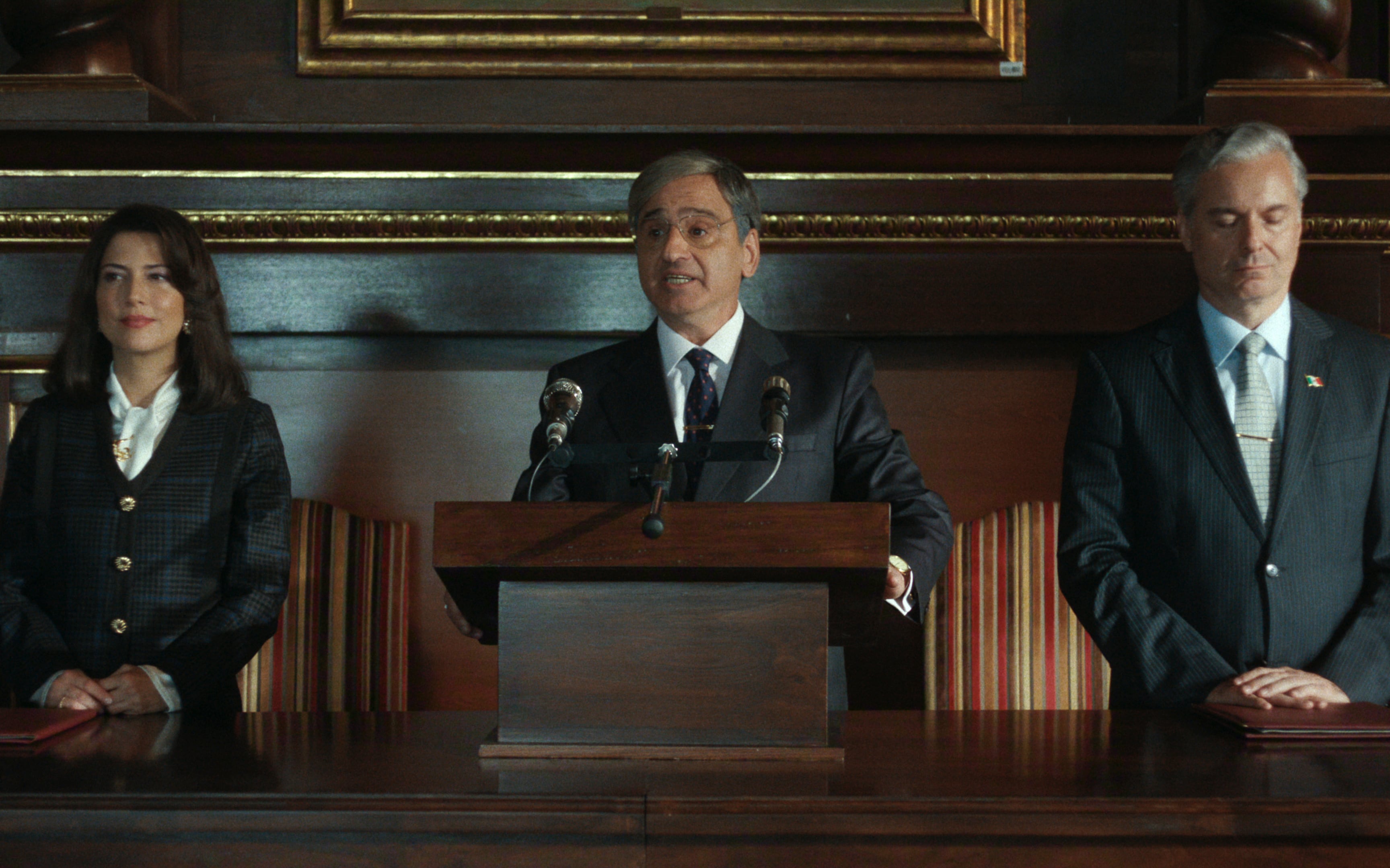 Palacio. Robinson Díaz as Belisario Betancur in Palacio. Cr. Courtesy of Netflix ©2026