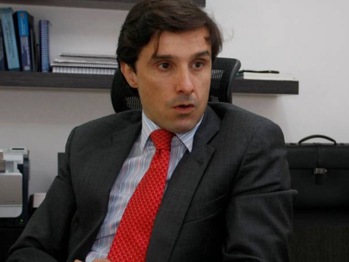 Procuraduría formula cargos contra hijo de Humberto de la Calle