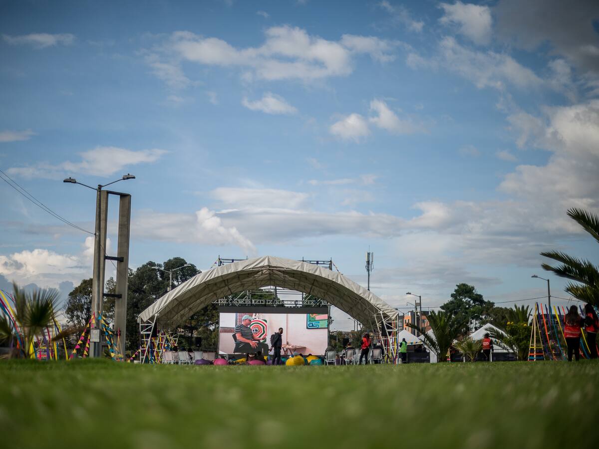 Cinemateca al Parque llega a la localidad de Los Mártires
