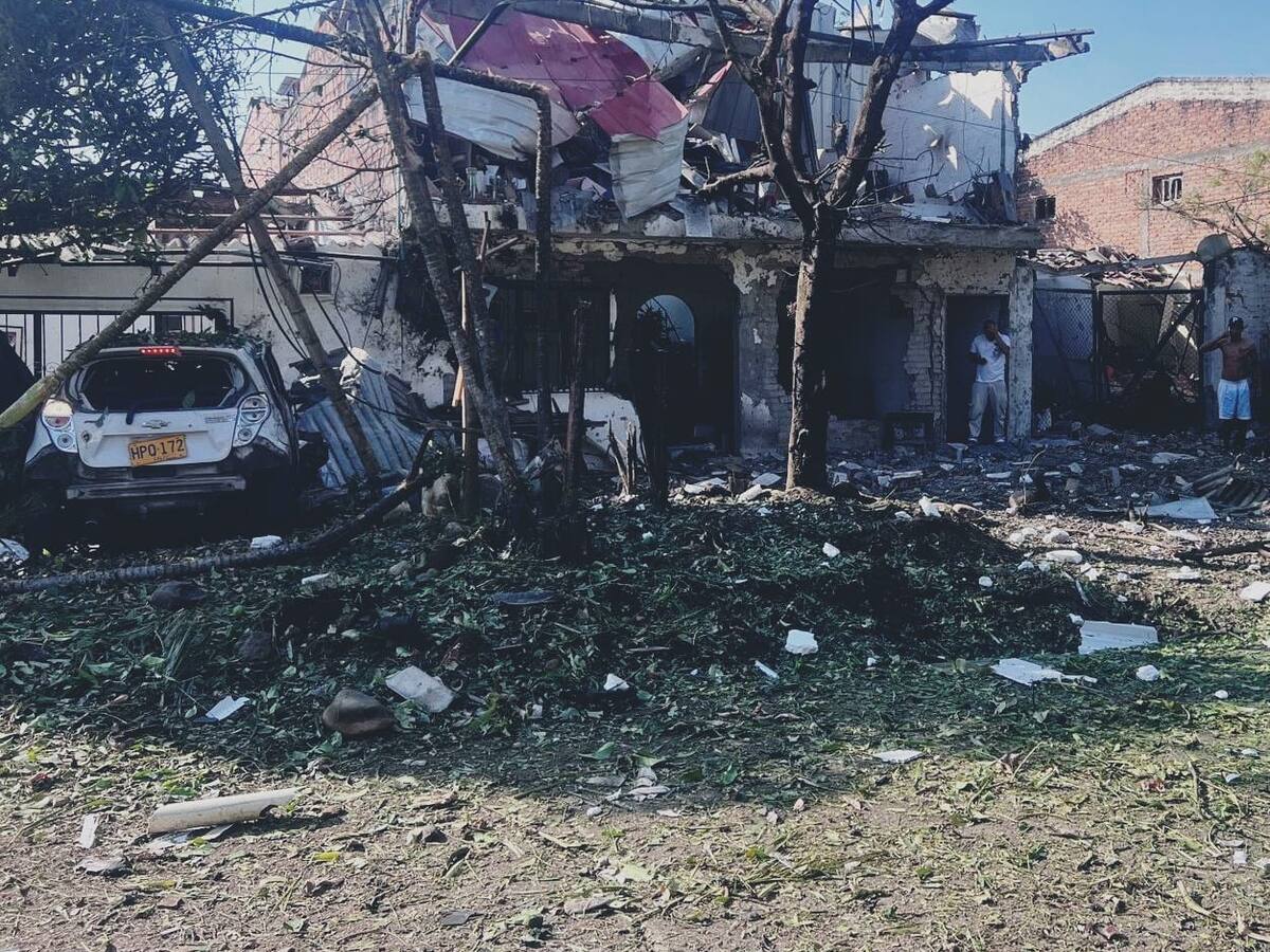 Cinco heridos deja explosión de carro bomba en estación de Policía de Potreritos, Jamundí