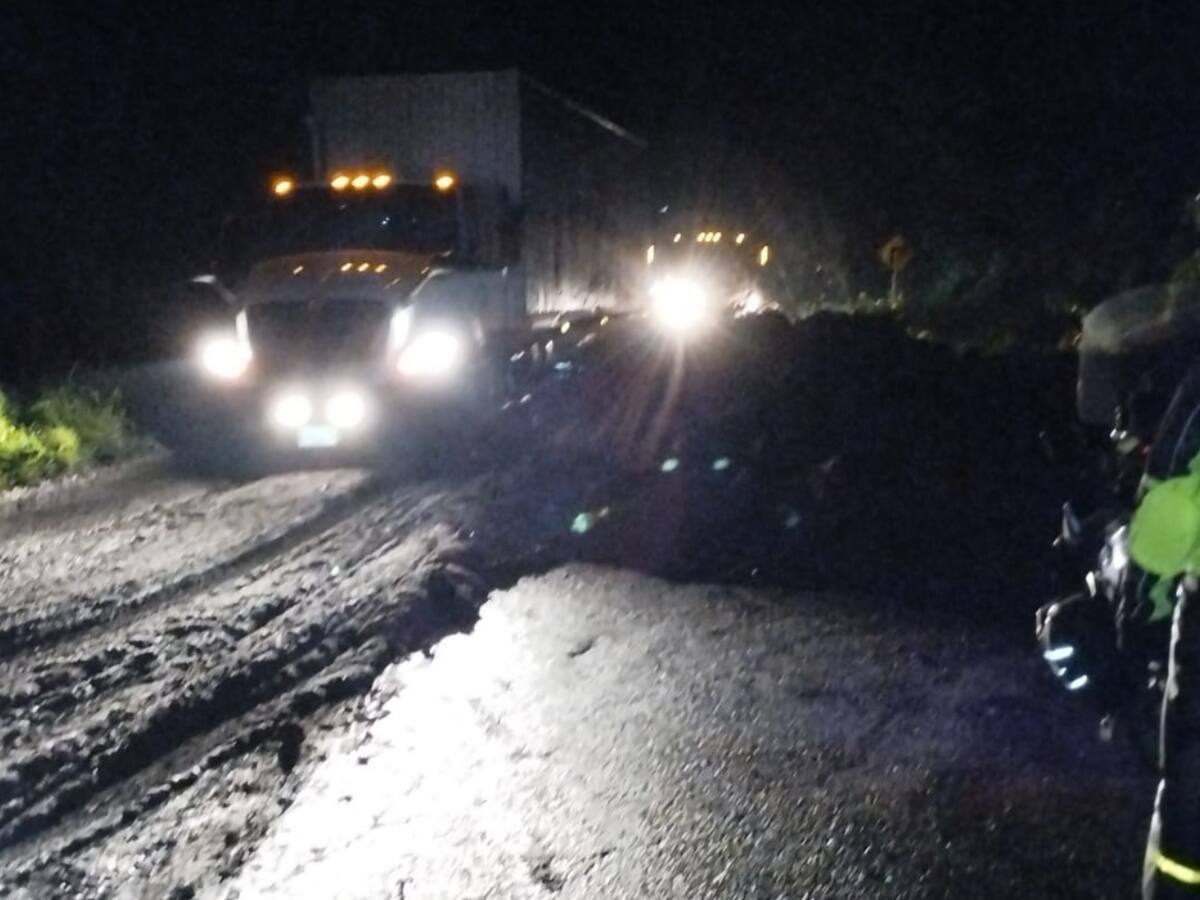 Paso restringido en varios puntos de la vía Bogotá - Manizales
