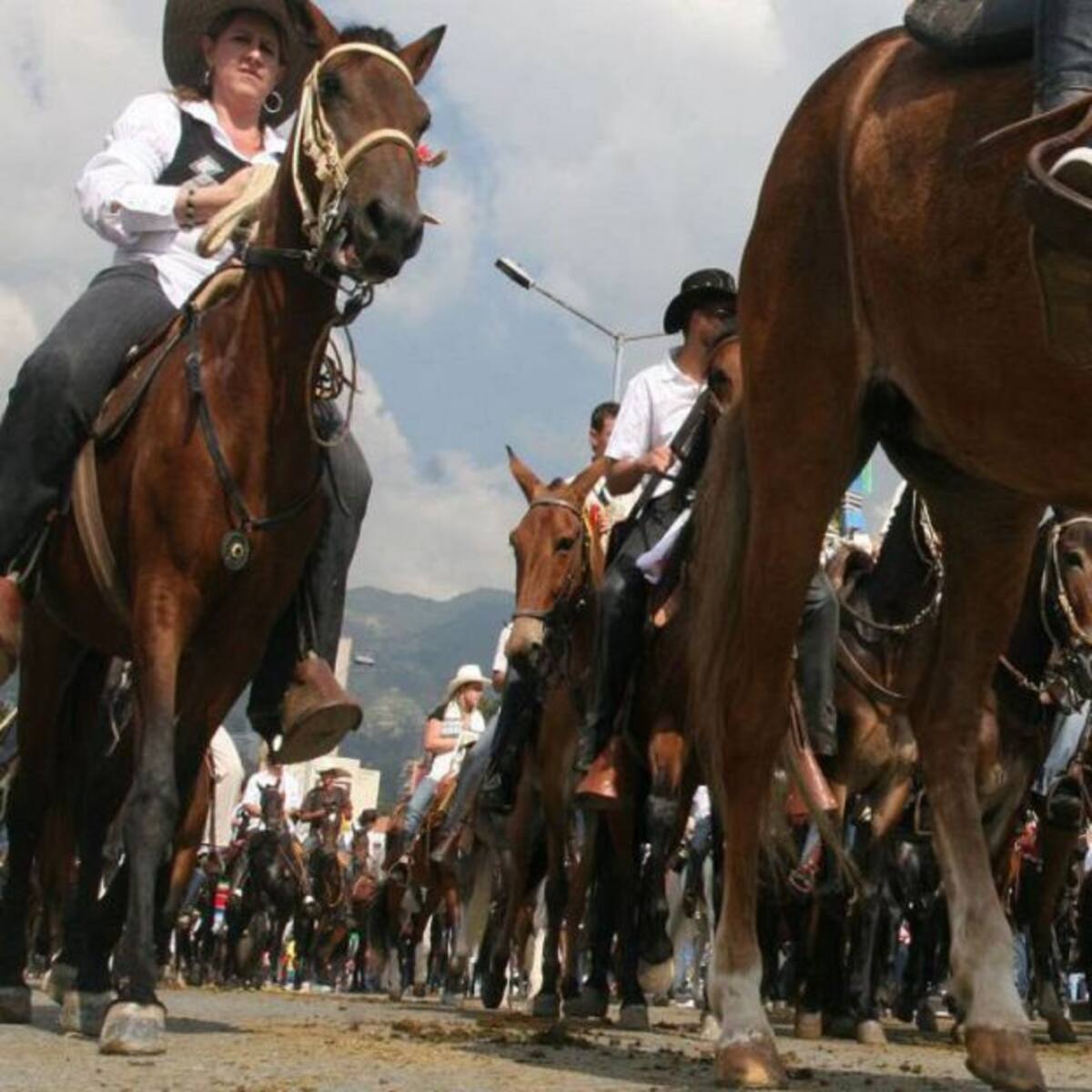 Polémica en Armenia por realización de cabalgata