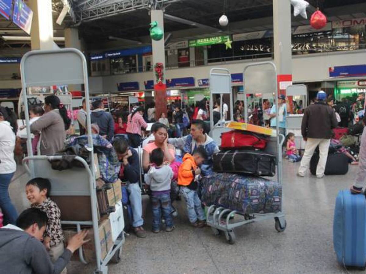 Este puente festivo saldrán 132.000 pasajeros desde las terminales de Bogotá