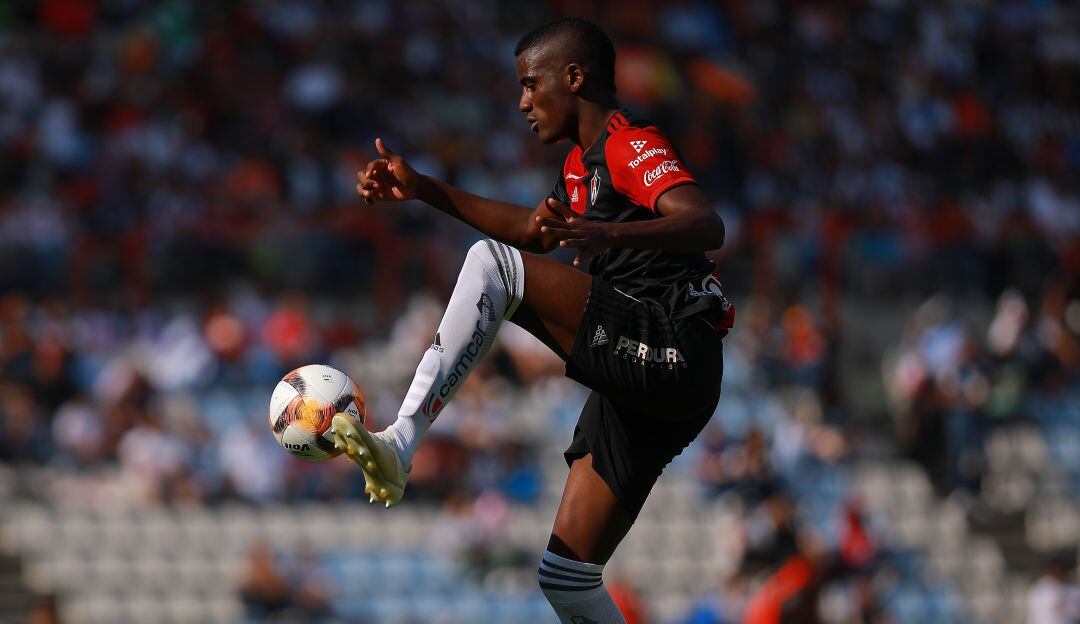 Jorge Segura con su actual equipo, el Atlas de México