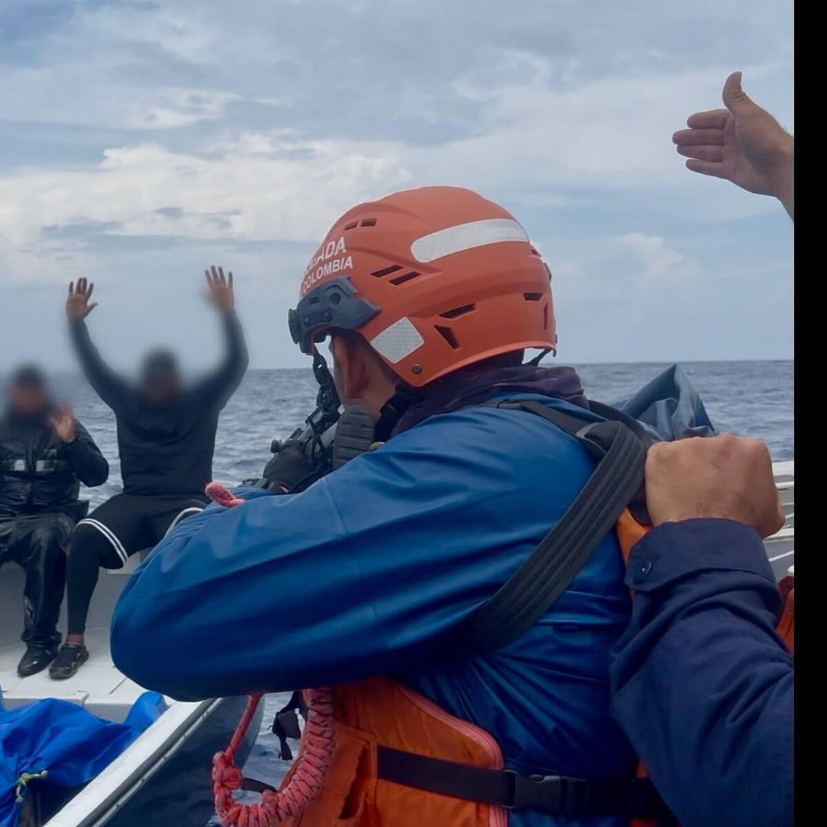 Armada y Fuerza Aeroespacial incautan 1,3 toneladas de cocaína tras operación en el Caribe
