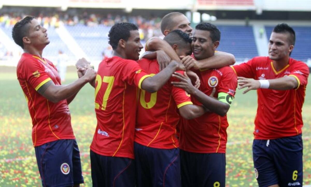 El segundo equipo de Barranquilla debutó con triunfo en la primera división del fútbol colombiano con goles de Cristian Fernandes(2) y Jhon Méndez.