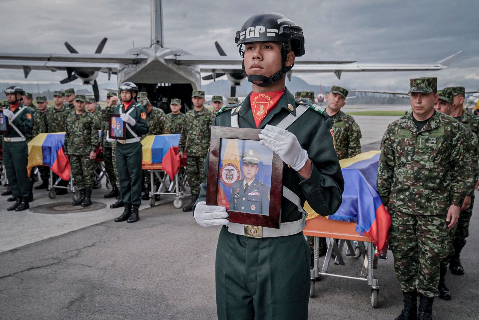 Honras militares en la Aviación del Ejército en Bogotá. Cortesía: Ejército Nacional