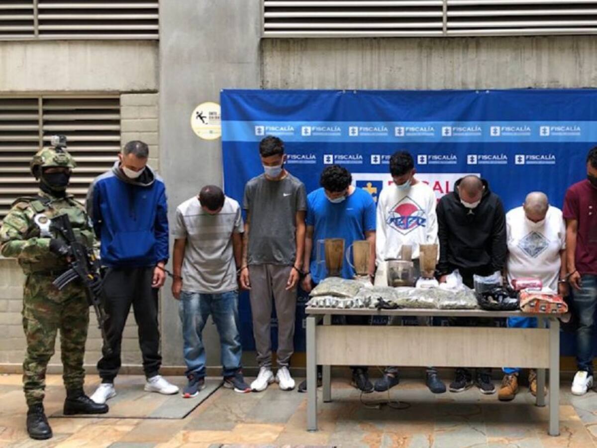Golpe a la venta de alucinógenos en Medellín deja nueve capturados