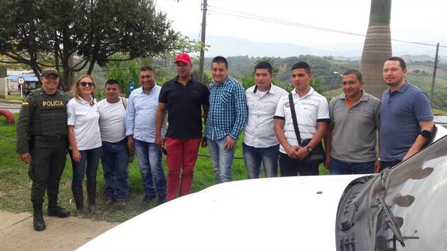 Liberan a los cuatro policías retenidos en el Cauca. Foto: Cortesía Policía Nacional