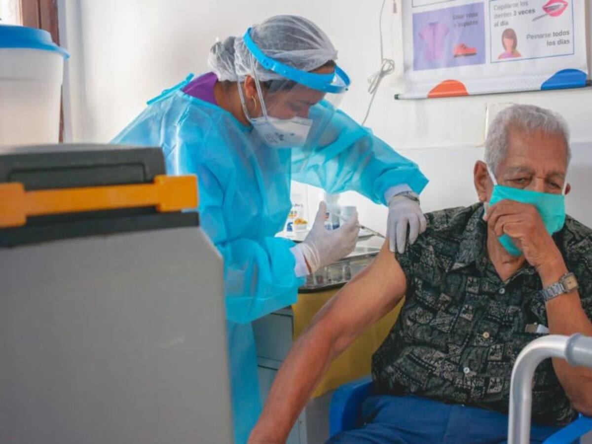 Gobernación pide a alcaldes celeridad en aplicación de vacunas