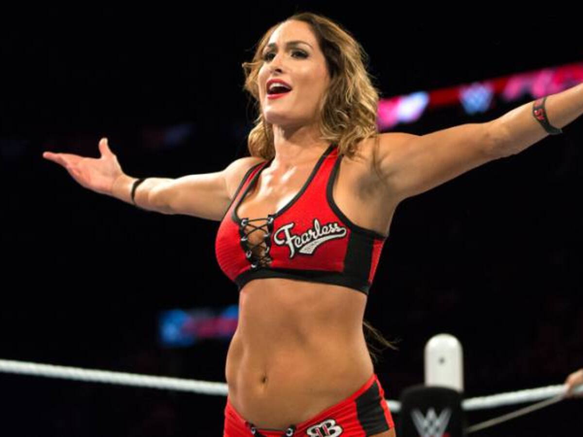 Famosa diva de la WWE vuelve esta noche a RAW