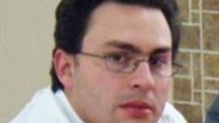 “Los equipos deben asumir la responsabilidad del mal comportamiento de sus barras”: Nicolás Uribe, representante a la Cámara