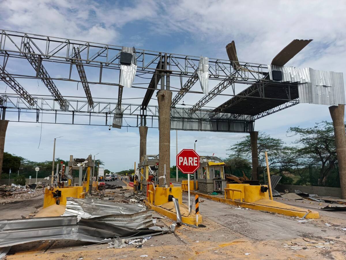 Habilitan el paso vehicular en el peaje Alto Pino, en La Guajira