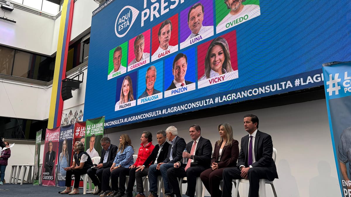La ‘Gran Consulta por Colombia’ se inscribió en la Registraduría: “vamos a derrotar a los extremos”