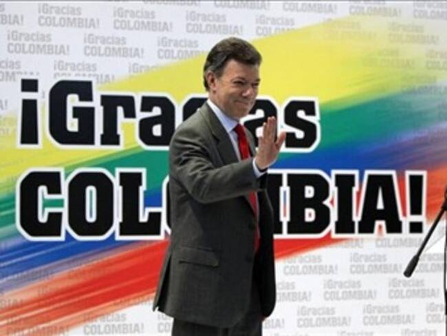 Presidente electo Juan Manuel Santos optimista sobre una reconciliación con Venezuela y Ecuador