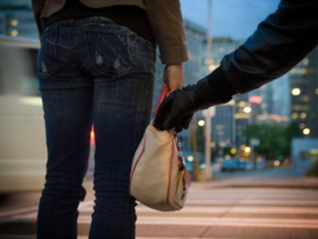 Países andinos lanzan “frente común” para neutralizar el robo de celulares