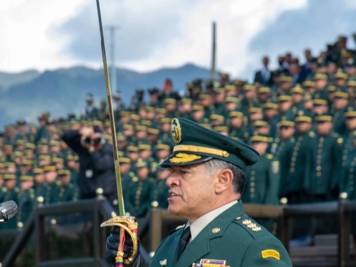 Comandante del Ejército espera directriz del nuevo MinDefensa