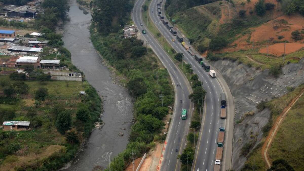 Cámara de Comercio de Medellín apoya las alternativas para culminar las 4G en Antioquia