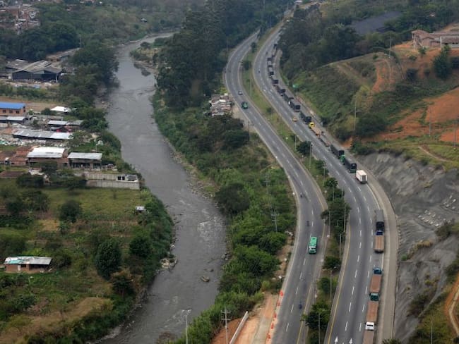 Avanzan obras de cuarta generación en el departamento de Antioquia.