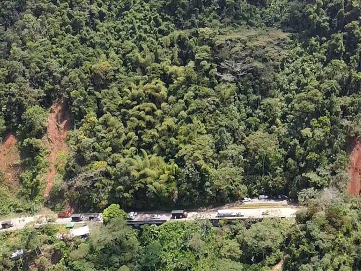 Alcalde de Cocorná pidió al Invías intervenir por mal estado de la vía Medellín - Bogotá