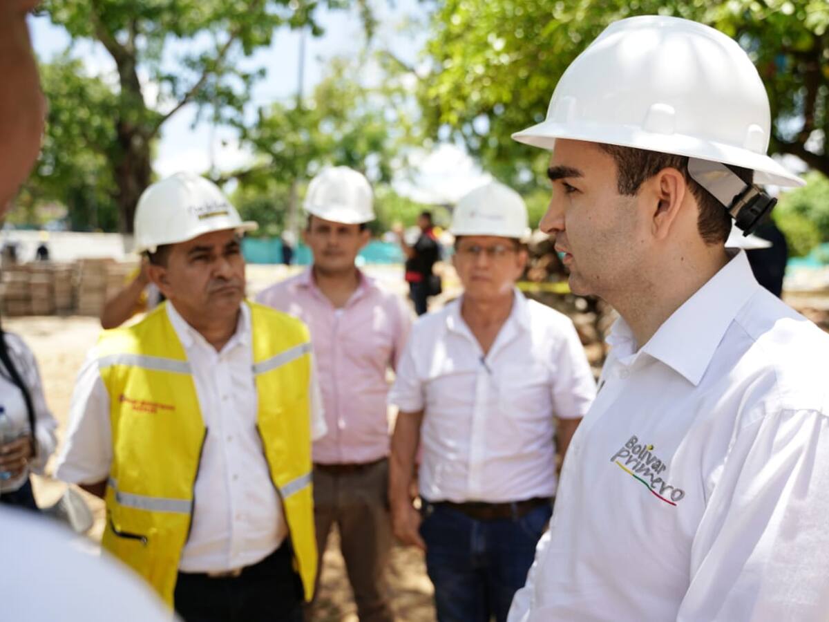 Gobernador de Bolívar inspeccionó obras en el municipio de San Pablo