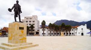 Plazoleta del Concejo de Bogotá: Alcaldía de Bogotá.