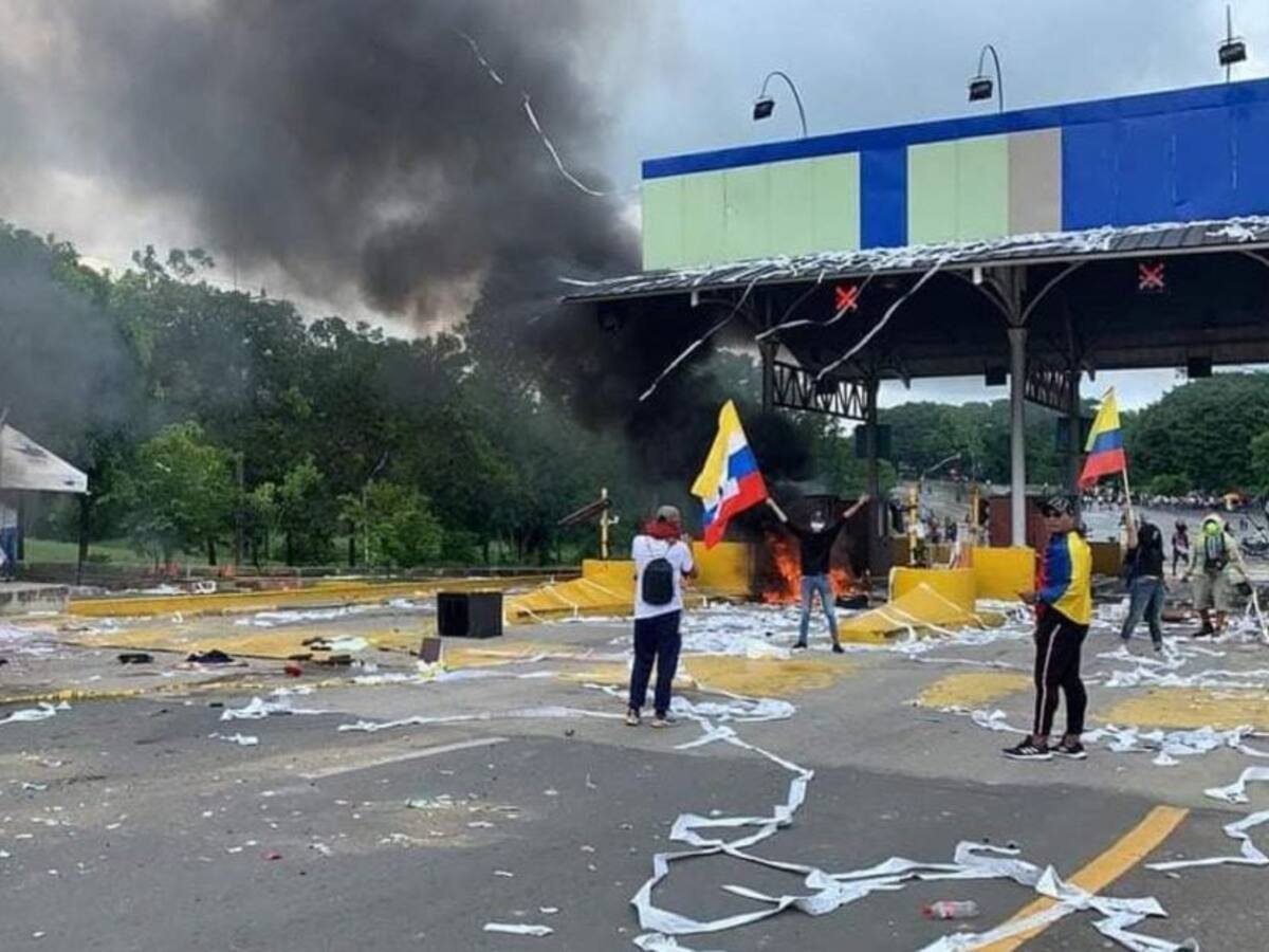 Vandalizan peaje entre Sincelejo y Corozal durante protestas