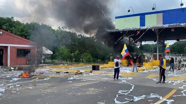 Vandalizan peaje entre Sincelejo y Corozal durante protestas