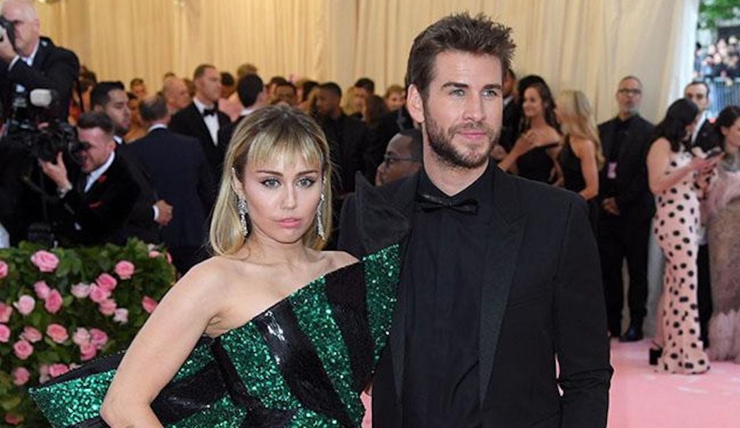 Miley Cyrus y Liam Hemsworth durante su relación
