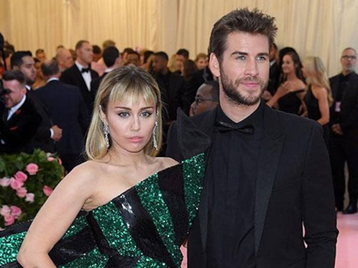 Miley Cyrus perdió su virginidad con Liam Hemsworth